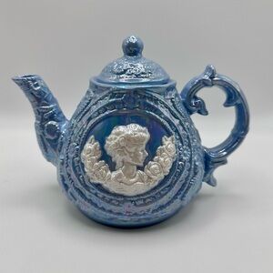 Vintage Elegant Blue and White Lustreware Ceramic Teapot